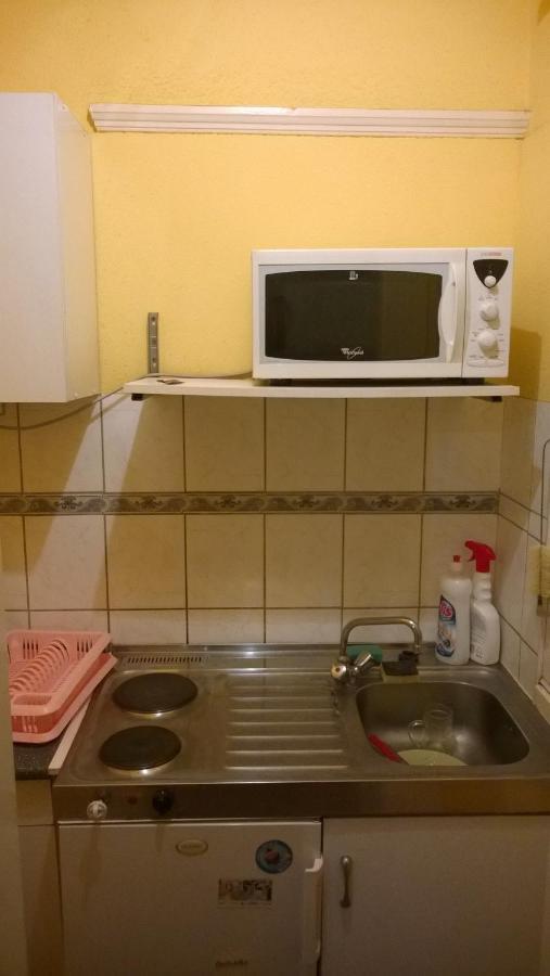 White Ship Apartment *